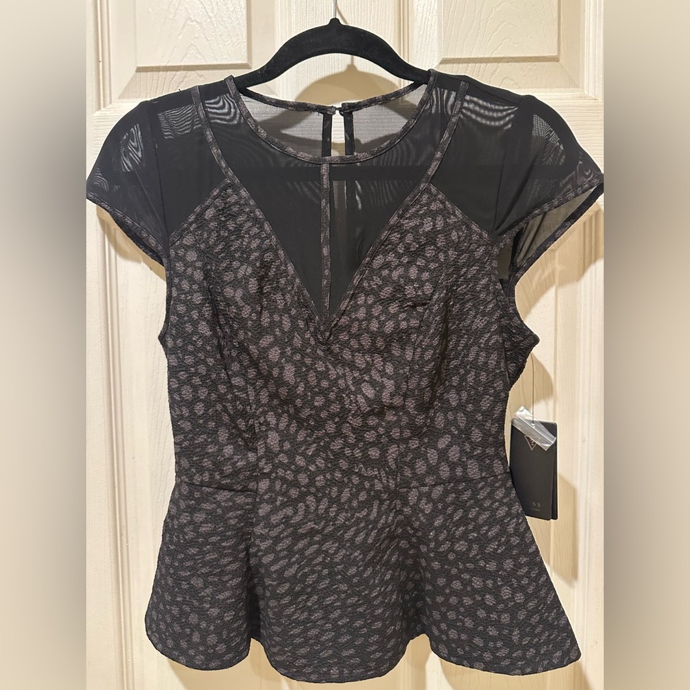 Guess Black and Gray Patterned Blouse